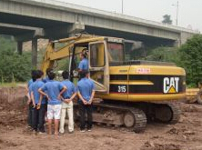 广州挖掘机学校